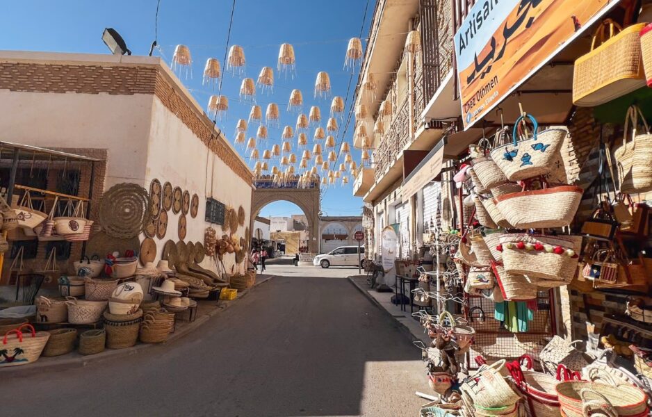 Tozeur Souks & Local Artisans Tour